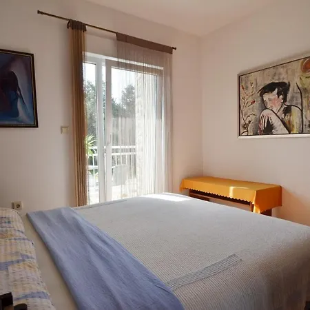 Frane Apartment